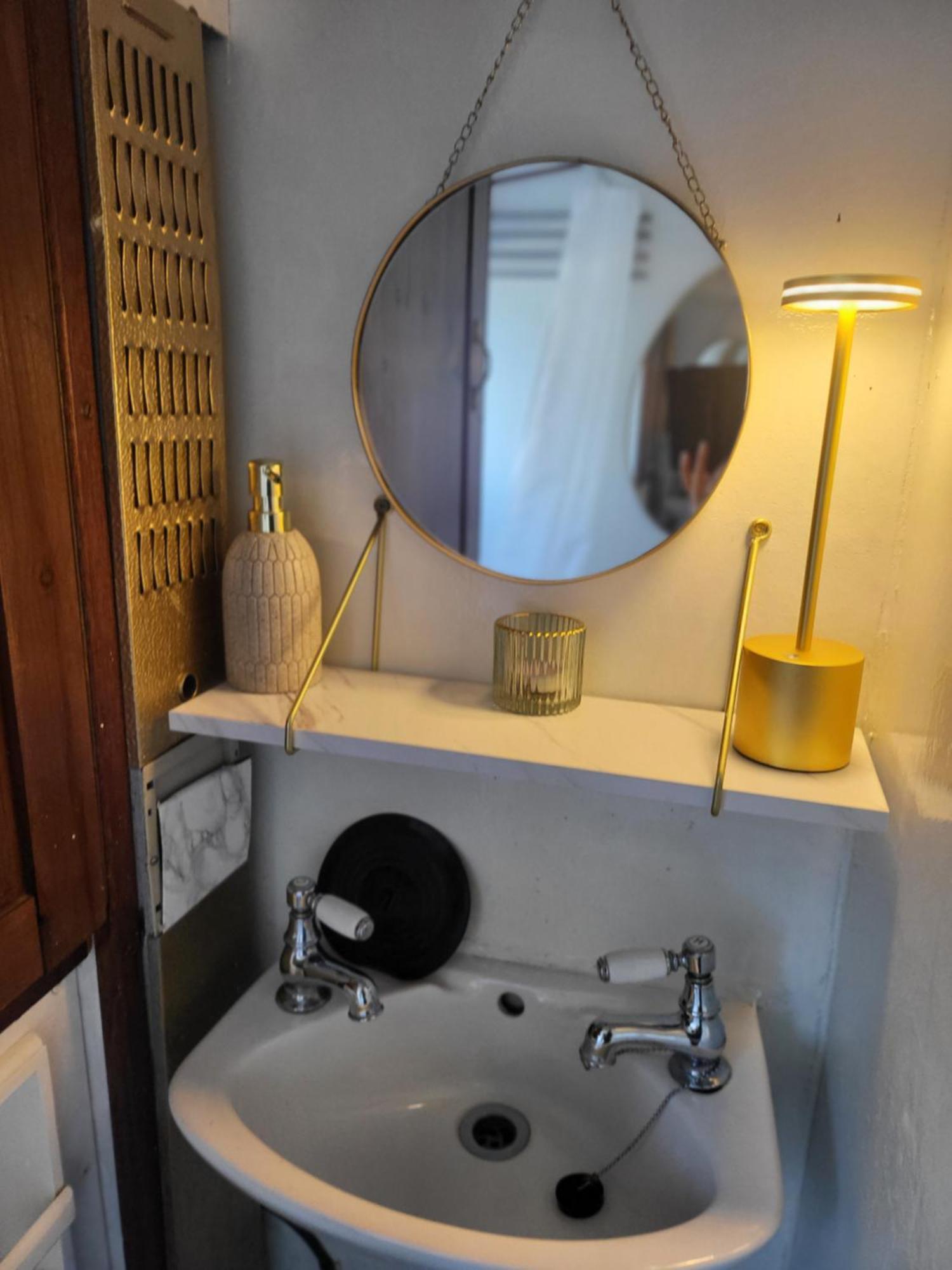 Comfy Canal Boat In Little Venice For Family & Friends Hotel London Kültér fotó
